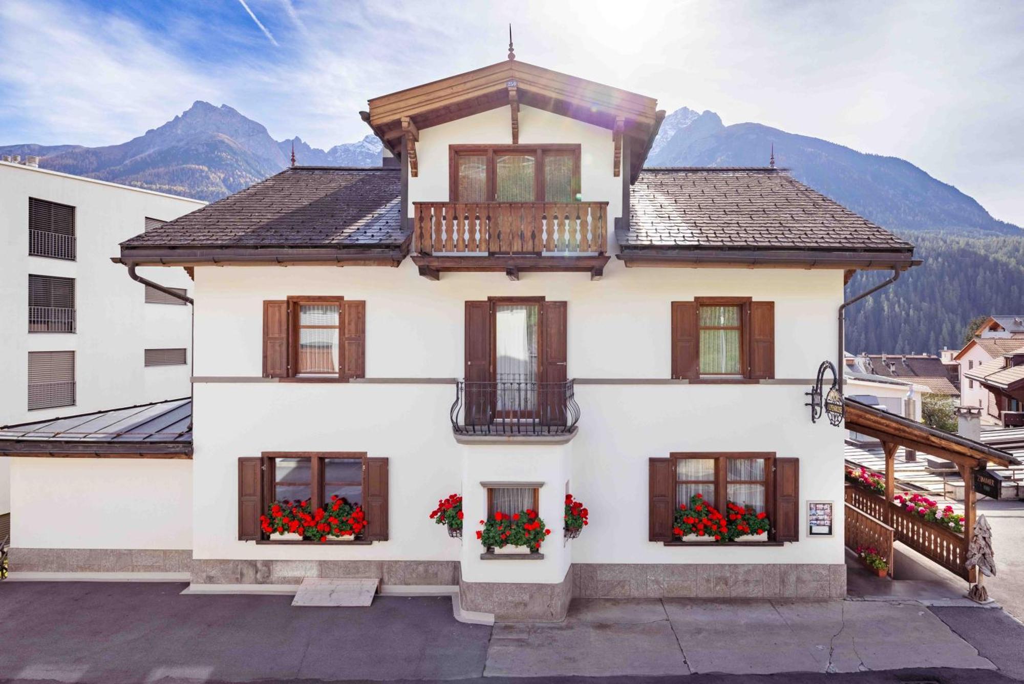 Garni Alpenrose - Grusaida Scuol Exterior photo